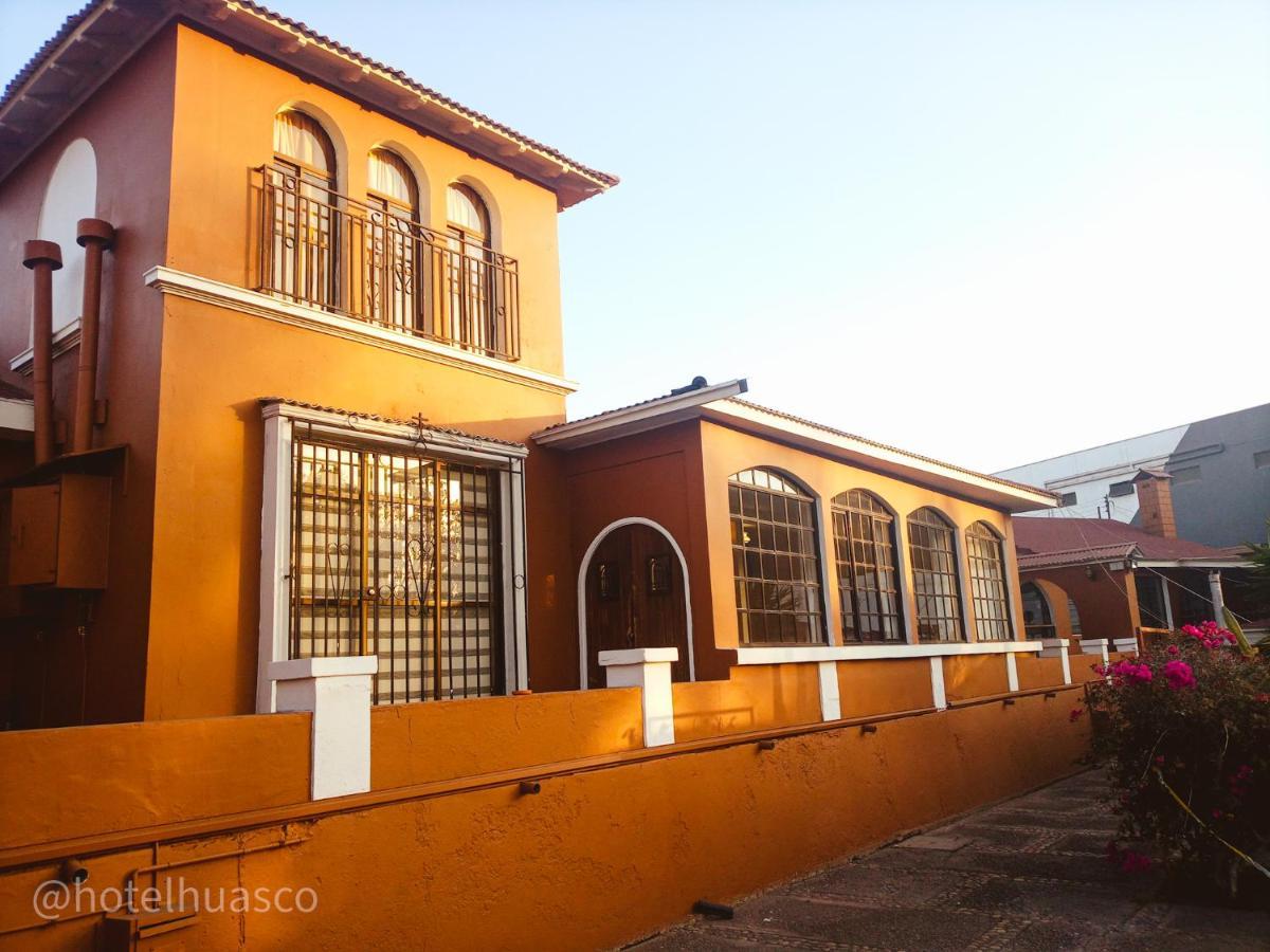 Hotel Huasco Bagian luar foto