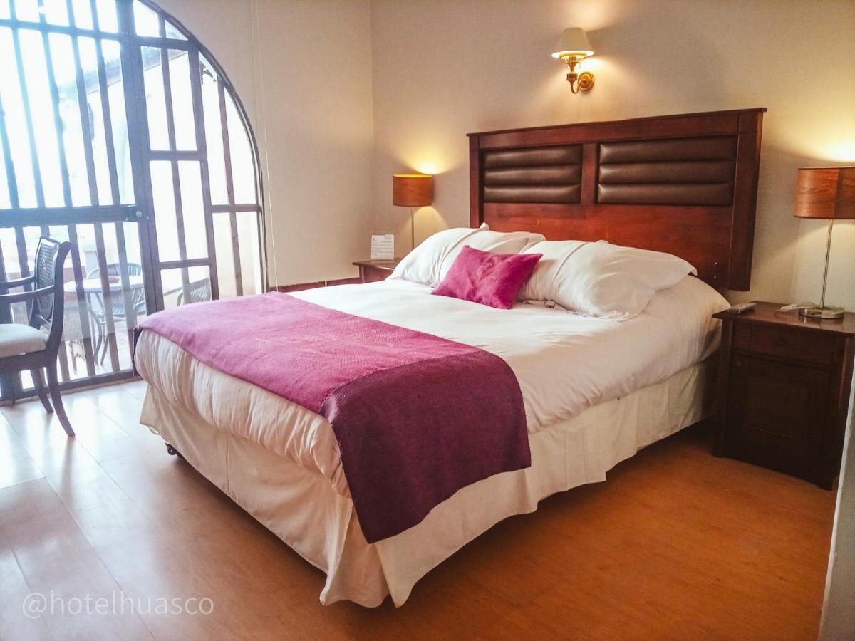 Hotel Huasco Bagian luar foto