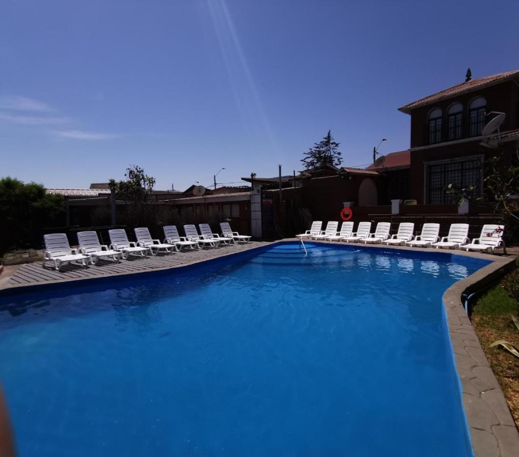 Hotel Huasco Bagian luar foto