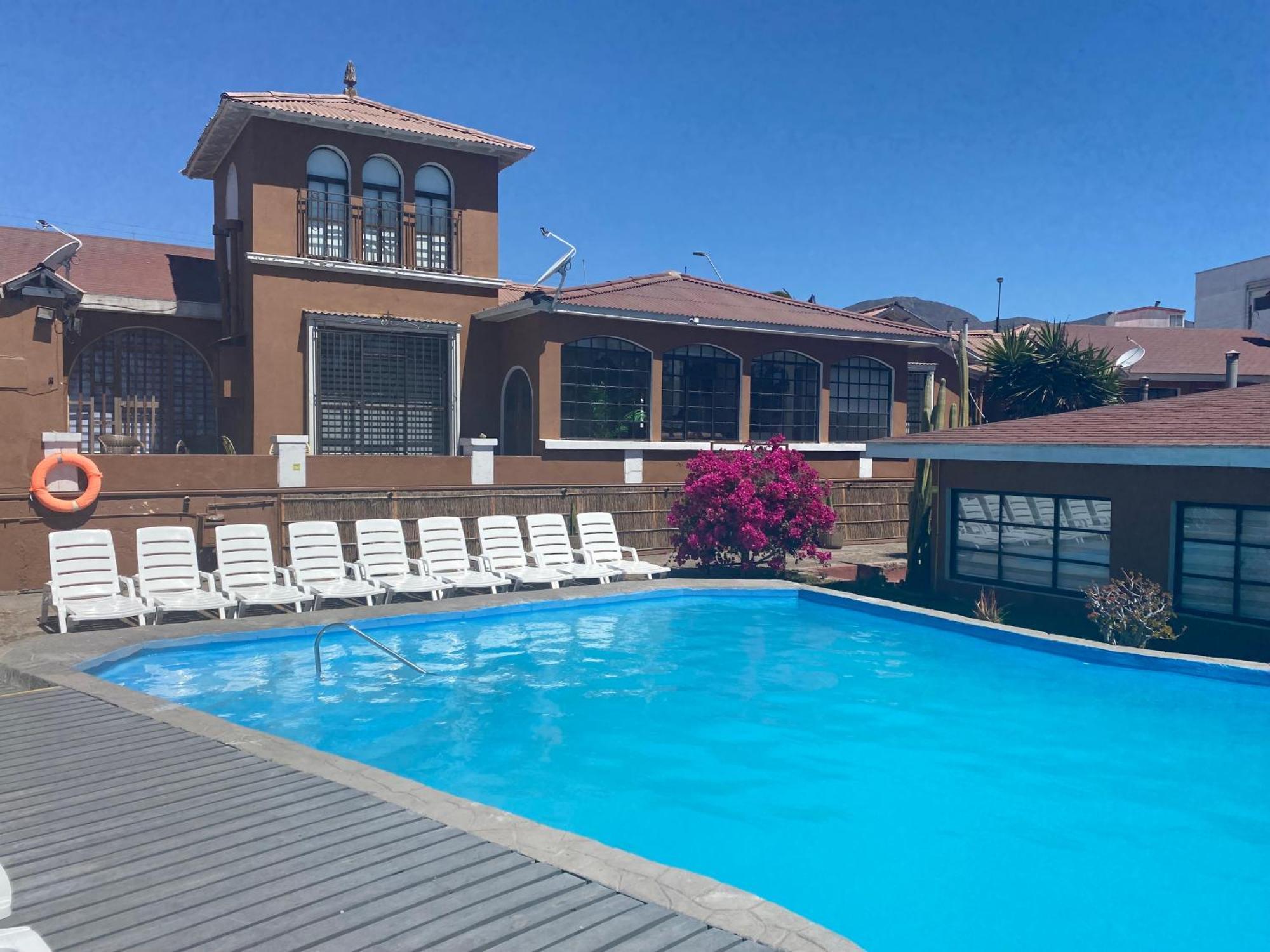 Hotel Huasco Bagian luar foto